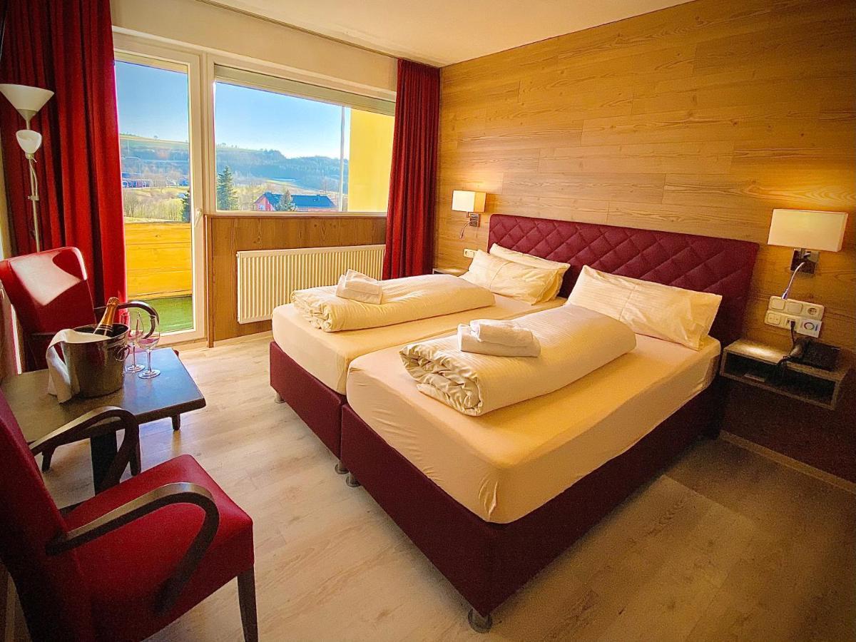 Meister Baer Hotel Frankenwald Berg  エクステリア 写真