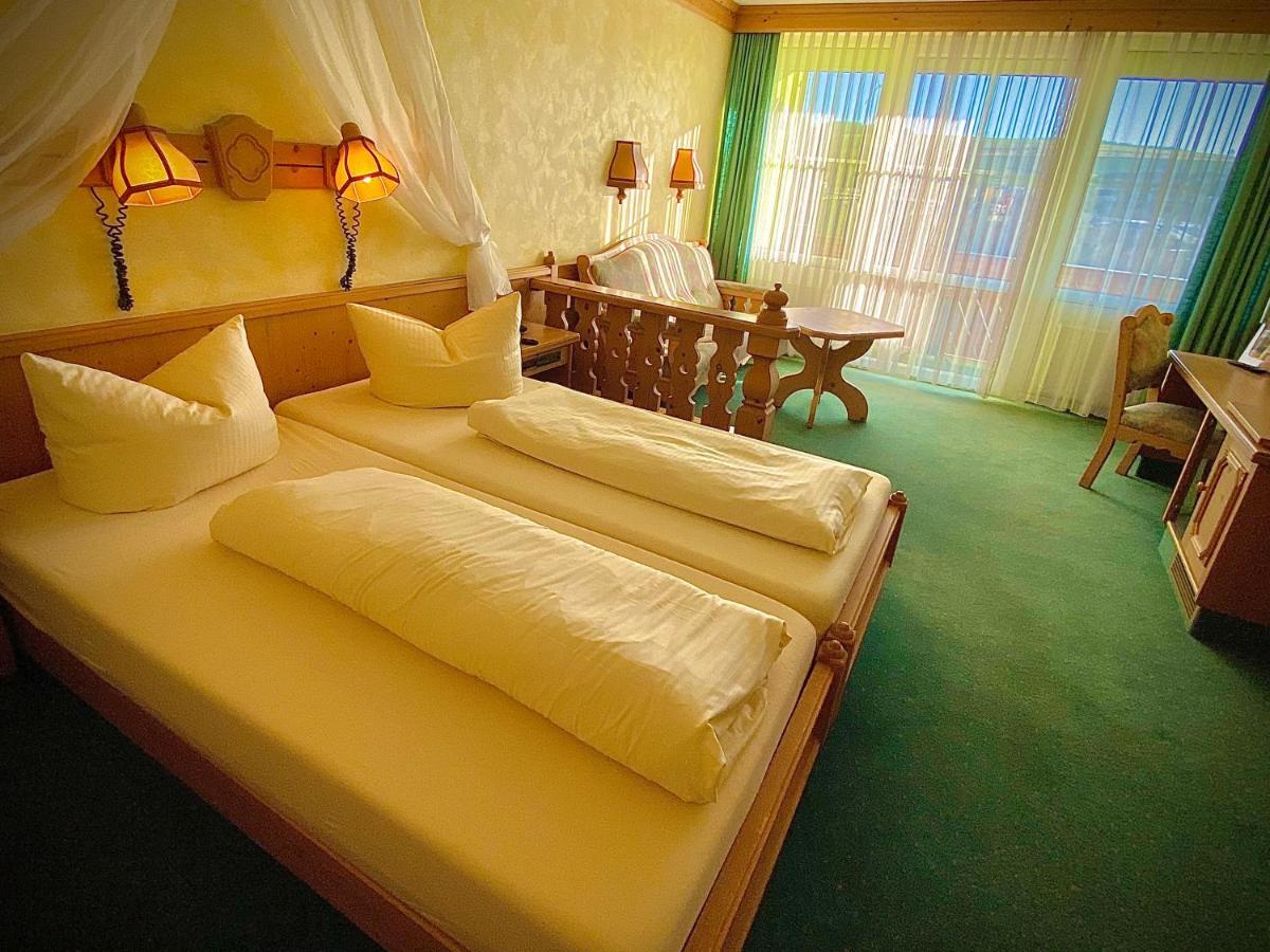 Meister Baer Hotel Frankenwald Berg  エクステリア 写真